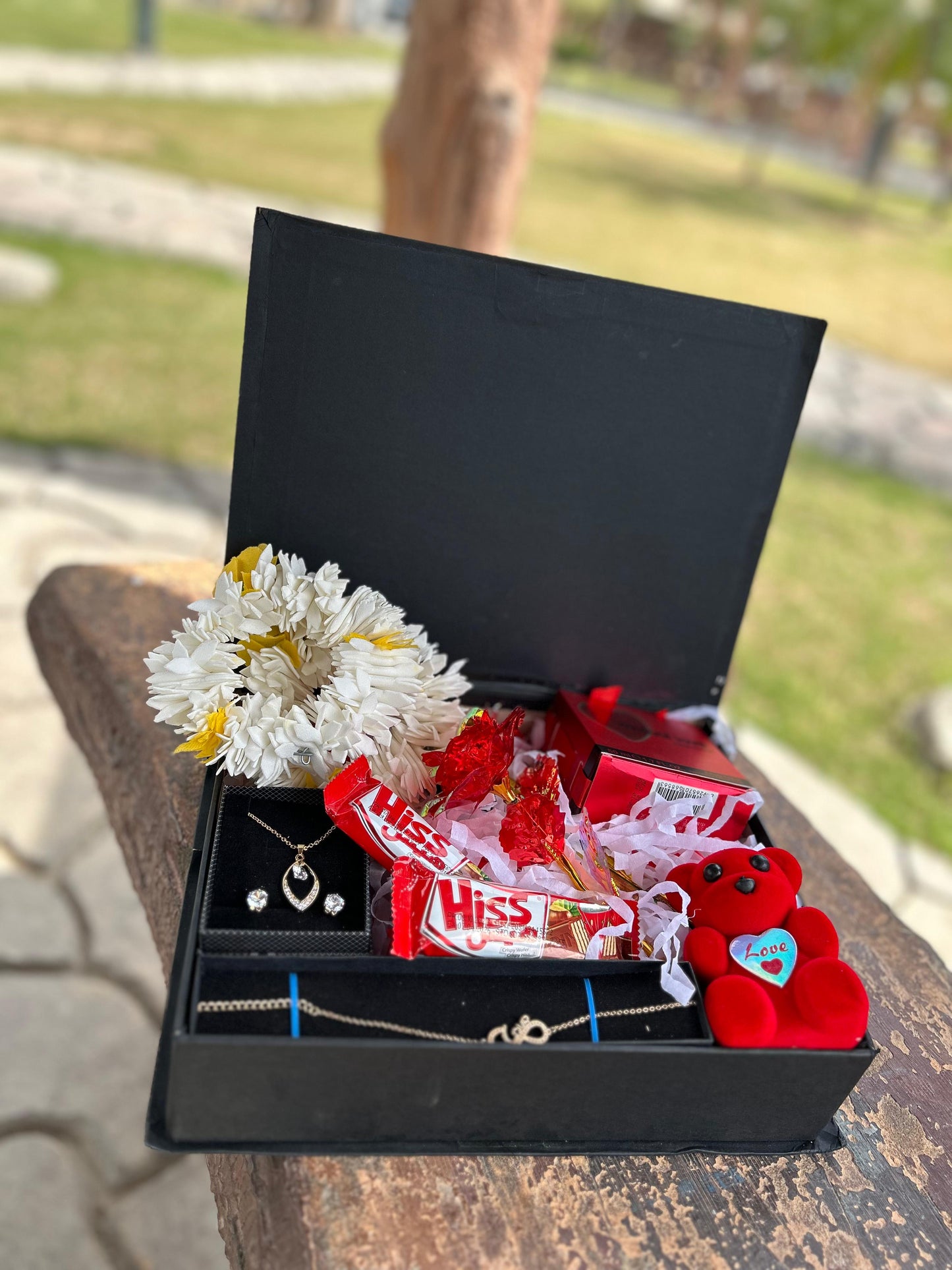 Exclusive Eid Gift Box for Your Beloved