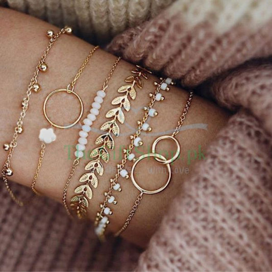 Charm Bracelet Set: A Sparkling Gift for Your Loved Ones